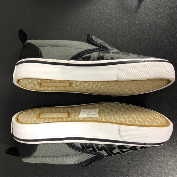 Skechers - Picture 5 of 9